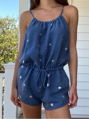 Bella Dahl Susanna Linen Star Romper with silver star print XS